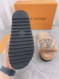 Picture of Louis Vuitton Slippers _SKULVsz34-413555.5cmmnf1005